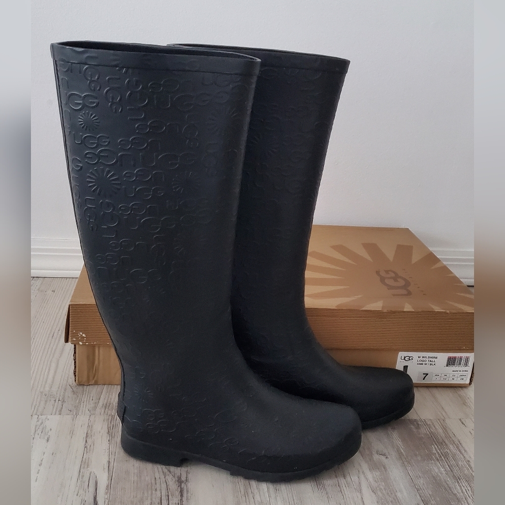 Ugg Women's Wilshire Logo Tall Rain Boots, Size 7M BLACK